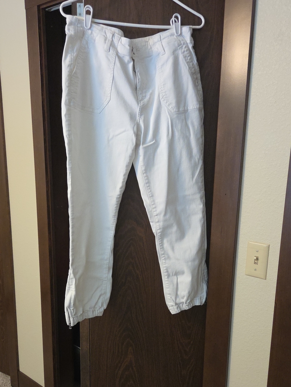 PAIGE White Jeans